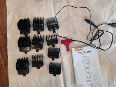 Oneisall Dog Clippers guides for Model RFC-678 with Multiple Guards and Charging Cable. Guides only. no clipper