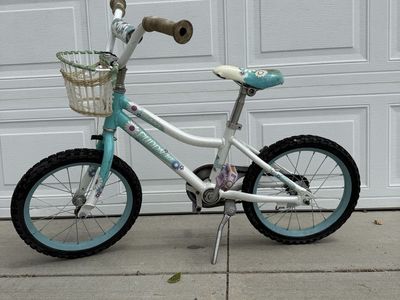 16” Giant girls bike