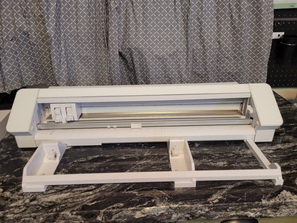 Silhouette Cameo 4 pro 24