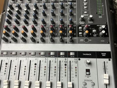 Mackie Onyx 1220 Premium Analog Mixer