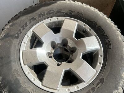17 Toyota FJ Cruiser Wheels+Center Caps (6x139.7)