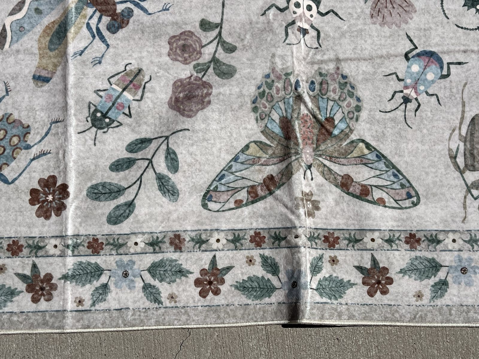 Main image 7