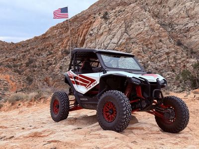 2021 Talon 1000R S 2000 miles Street Legal