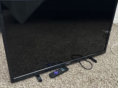 Philips Roku Smart TV with Remote, Excellent Condition