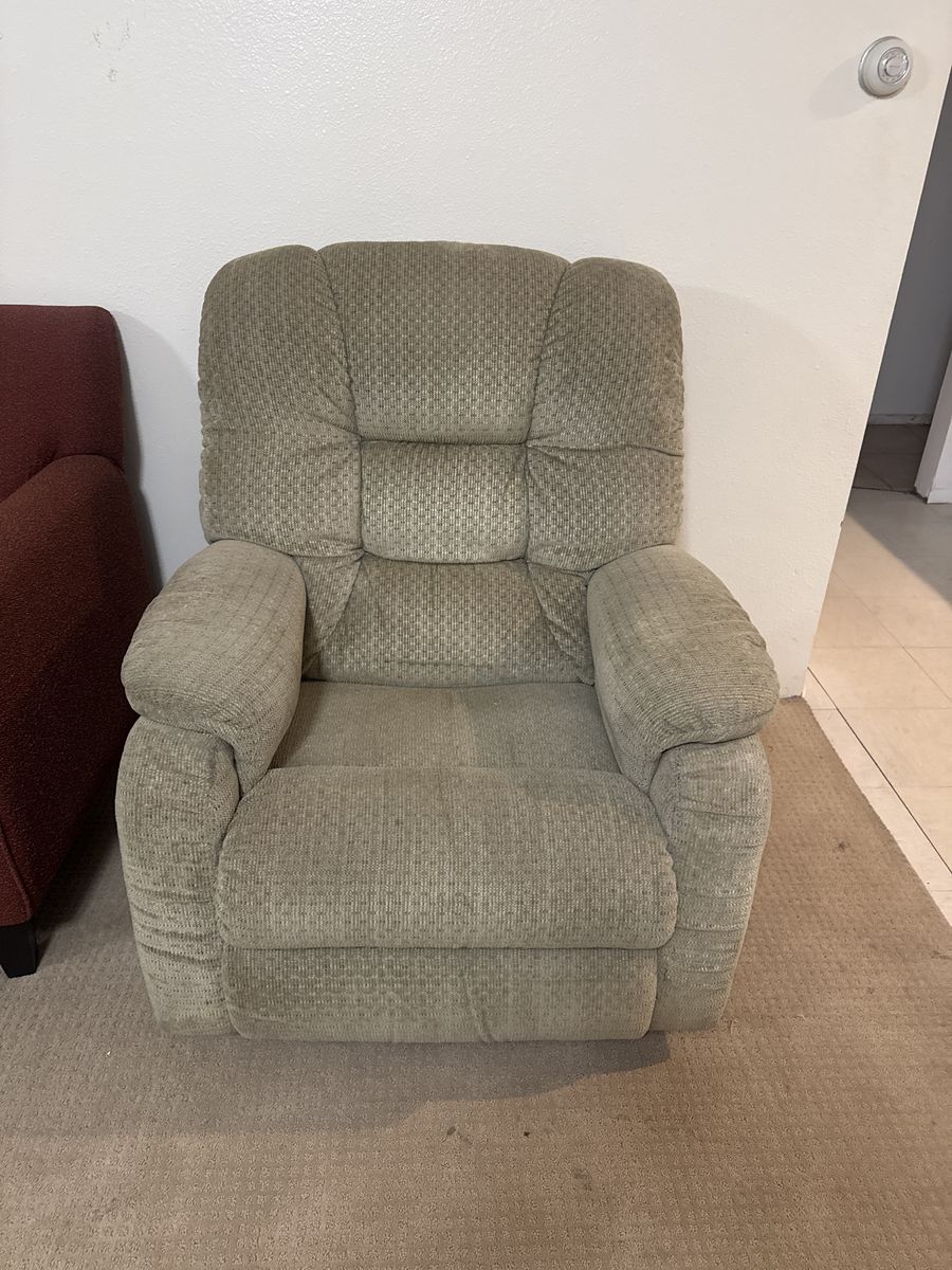 Recliner chair