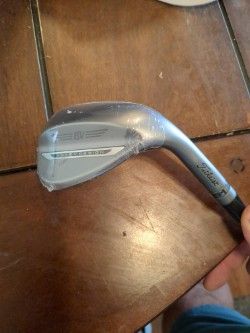 Titleist sm11 vokey 60 degree wedge