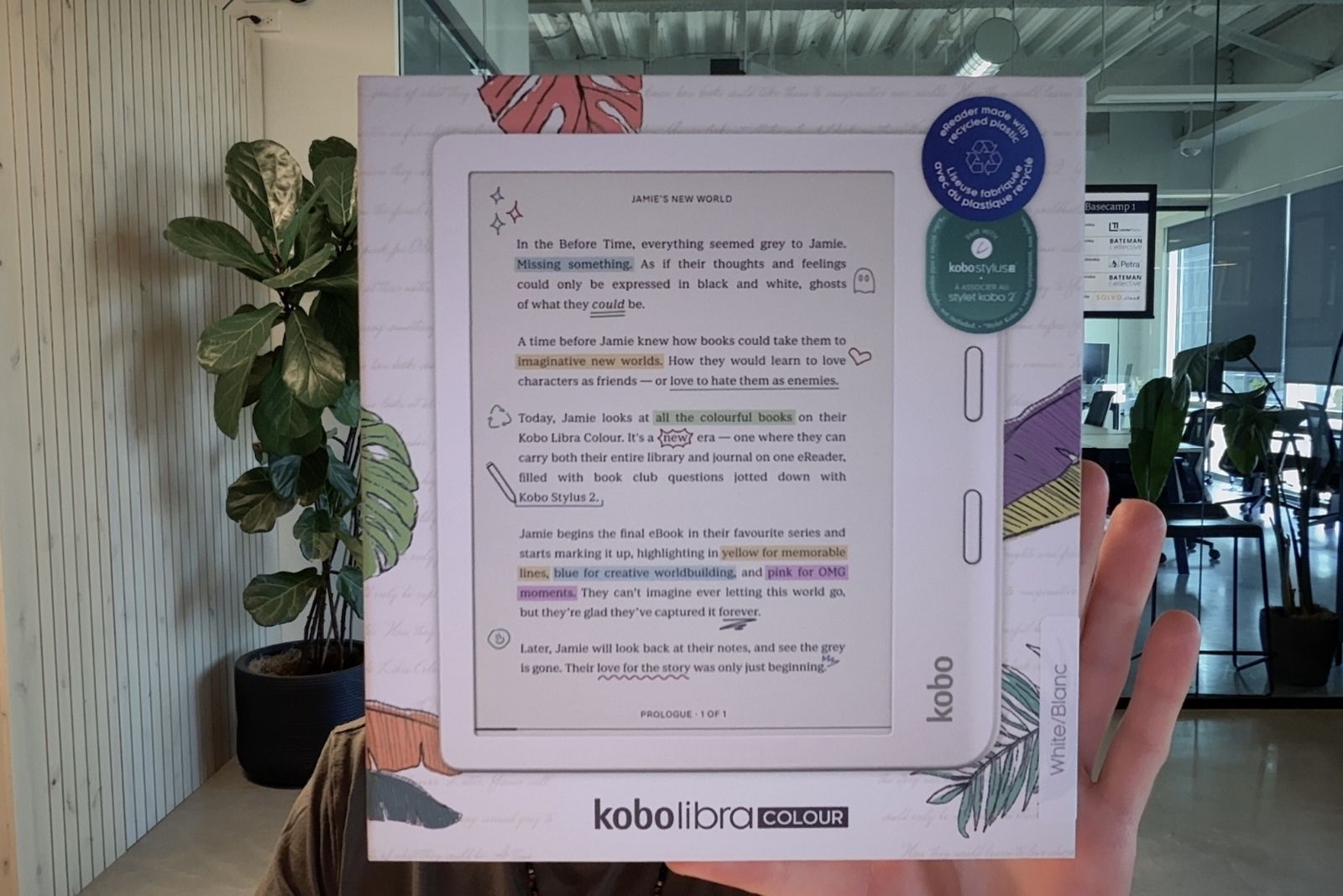 Kobo Libra Colour E-Reader (White), Stylus, & Tips