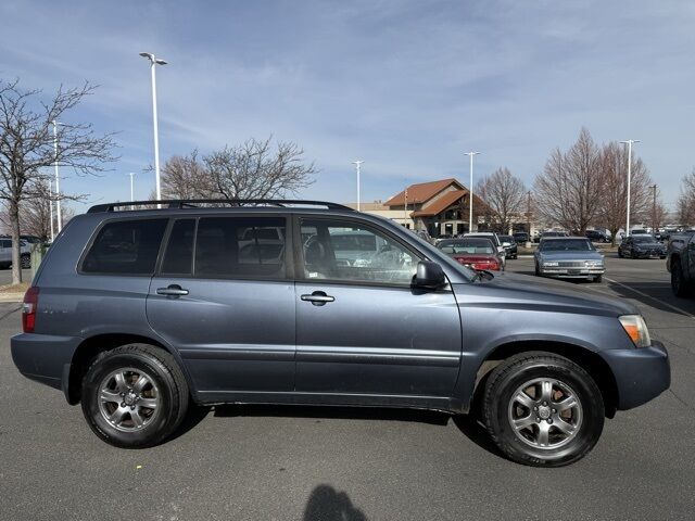 2005 TOYOTA HIGHLANDER Base