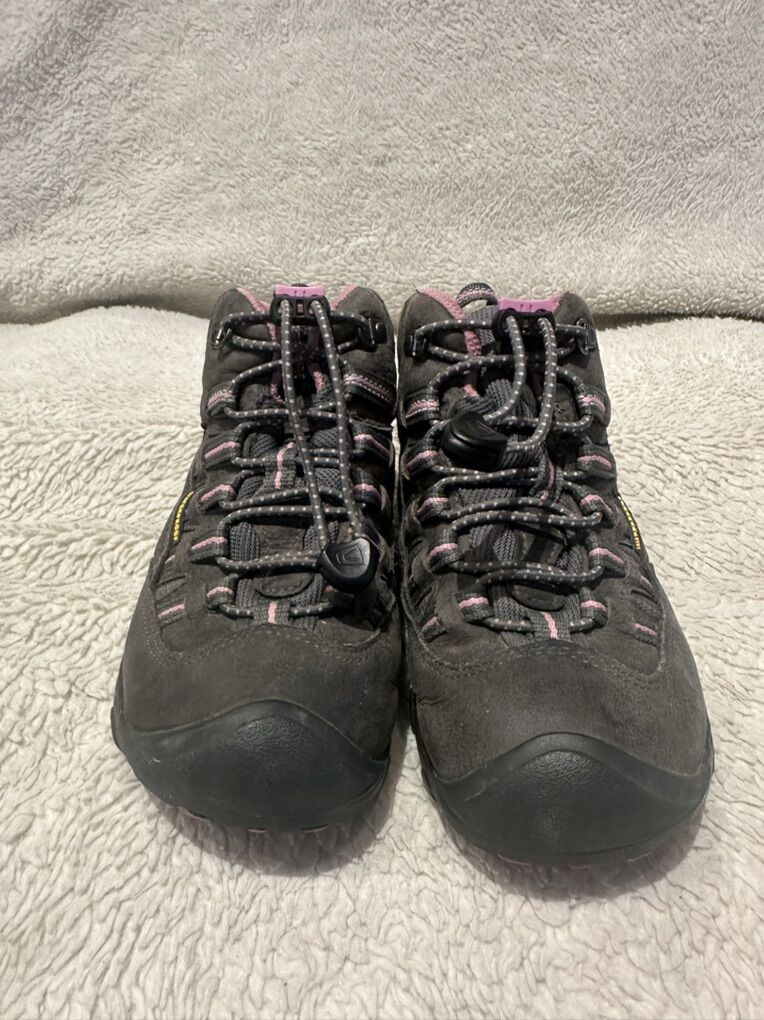 Keen Youth Size 1 Gray/Pink Wtrprf Hiking Boots