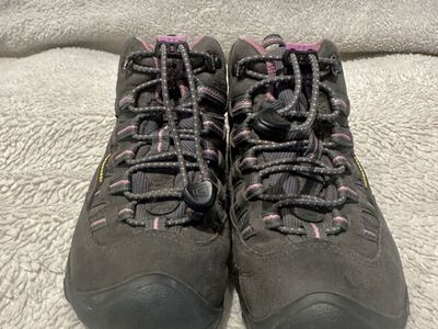 Keen Youth Size 1 Gray/Pink Wtrprf Hiking Boots