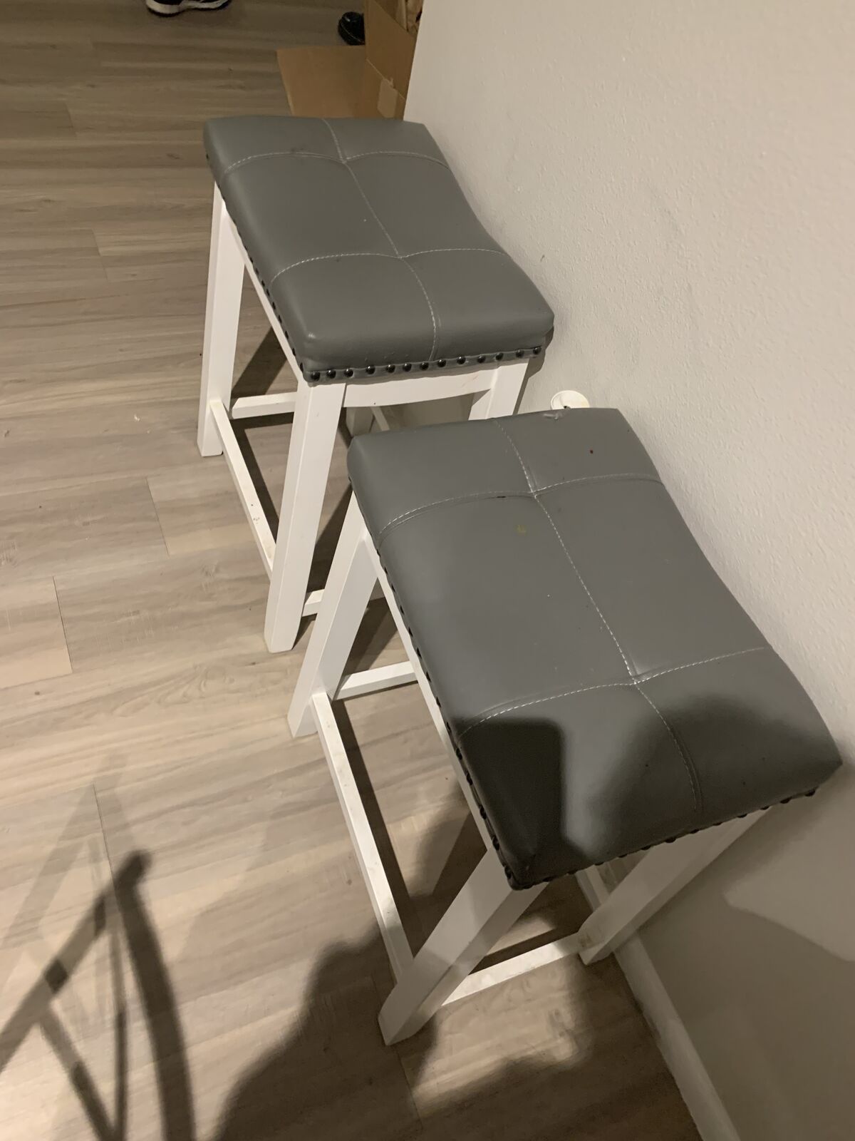 Set of 2 Gray Cushioned Bar Stools
