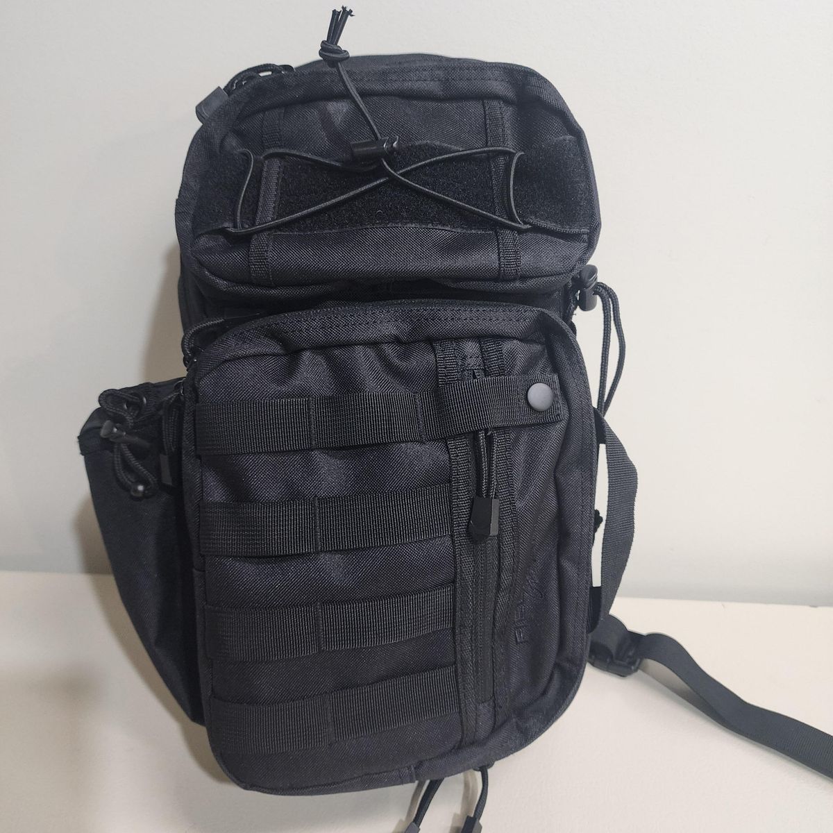 Fieldline Pro Series Sling Backpack - new, never used - no tags