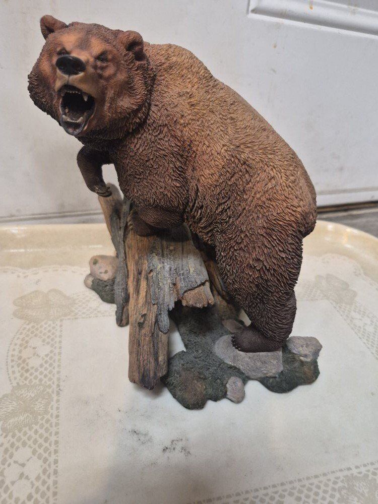 vintage Danbury mint heavyweight bear