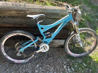 Specialized Full Suspension Mountain Bike