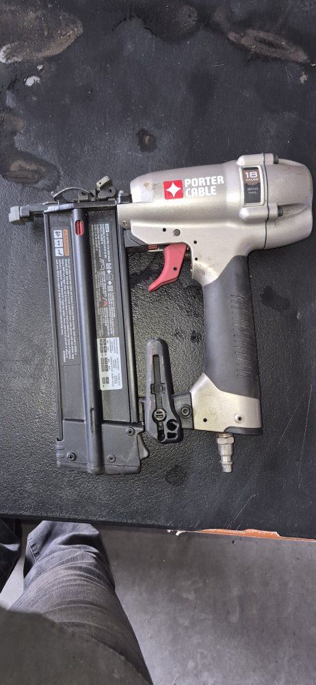 Porter-Cable 18 Gauge Pneumatic Brad Nailer