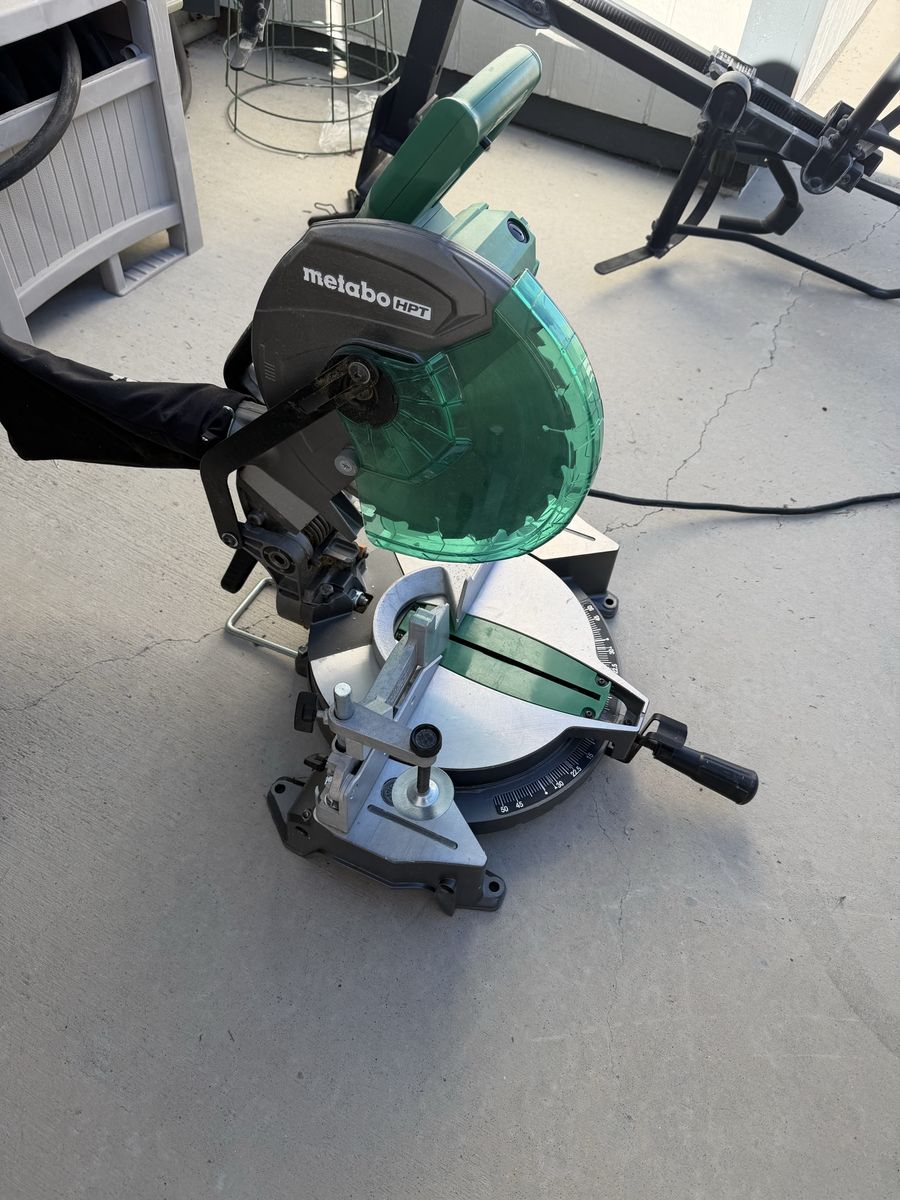 Main image 5