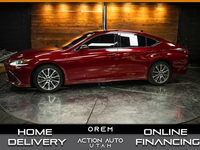 2019 LEXUS ES Base