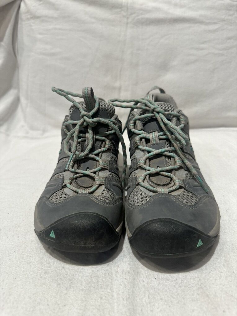 Keen Women’s Size 8 Leather & Mesh Hiking shoes