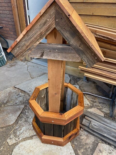 4 FT CEDAR WELL