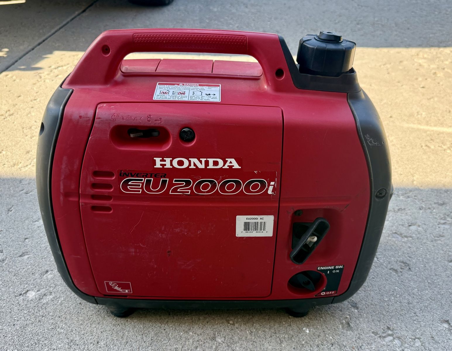 Honda 2000i Generator. 