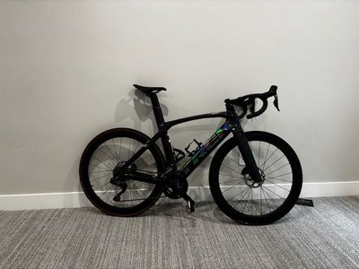2024 Trek Madone SL6 Di2 | 54" Road Bike
