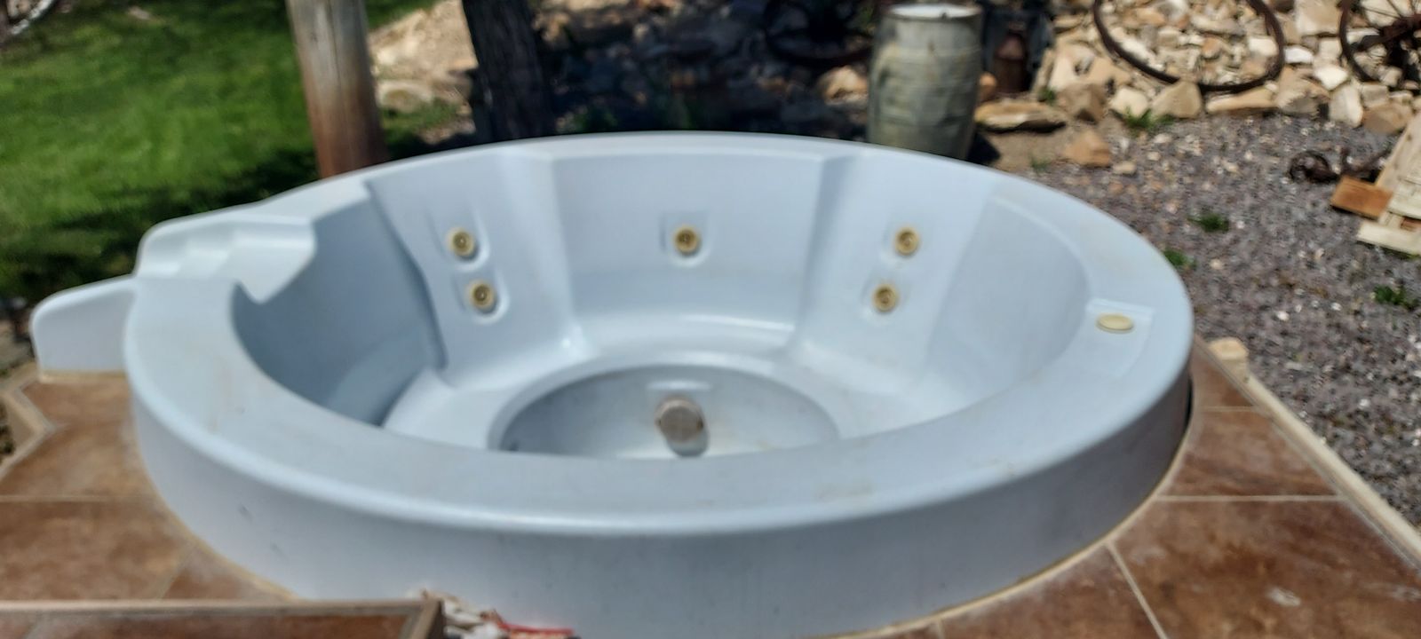 Main image 3