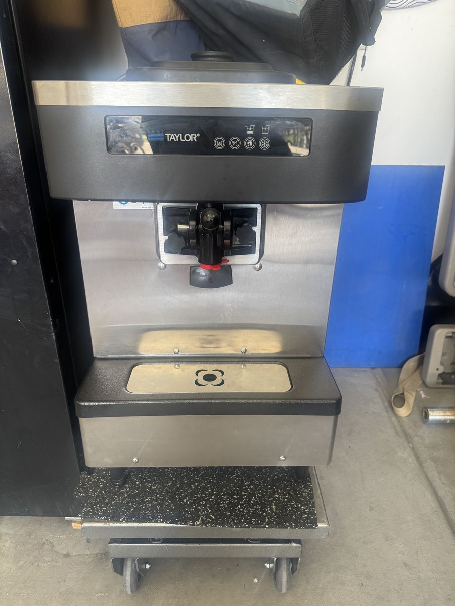 Taylor  ice cream machine C152