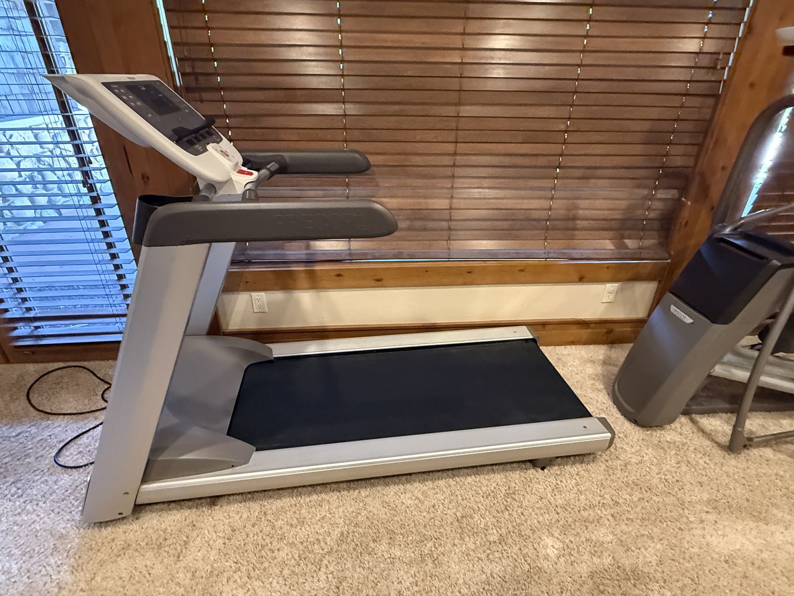 Precor USA treadmill 9.35