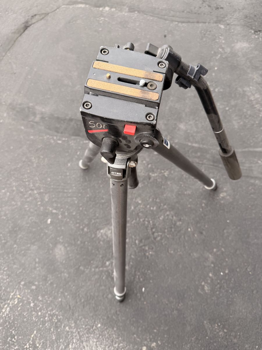 Gitzo Tripod With Manfrotto Fluid Head