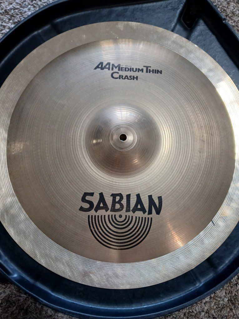 Sabian AA Medium Thin Crash 17"