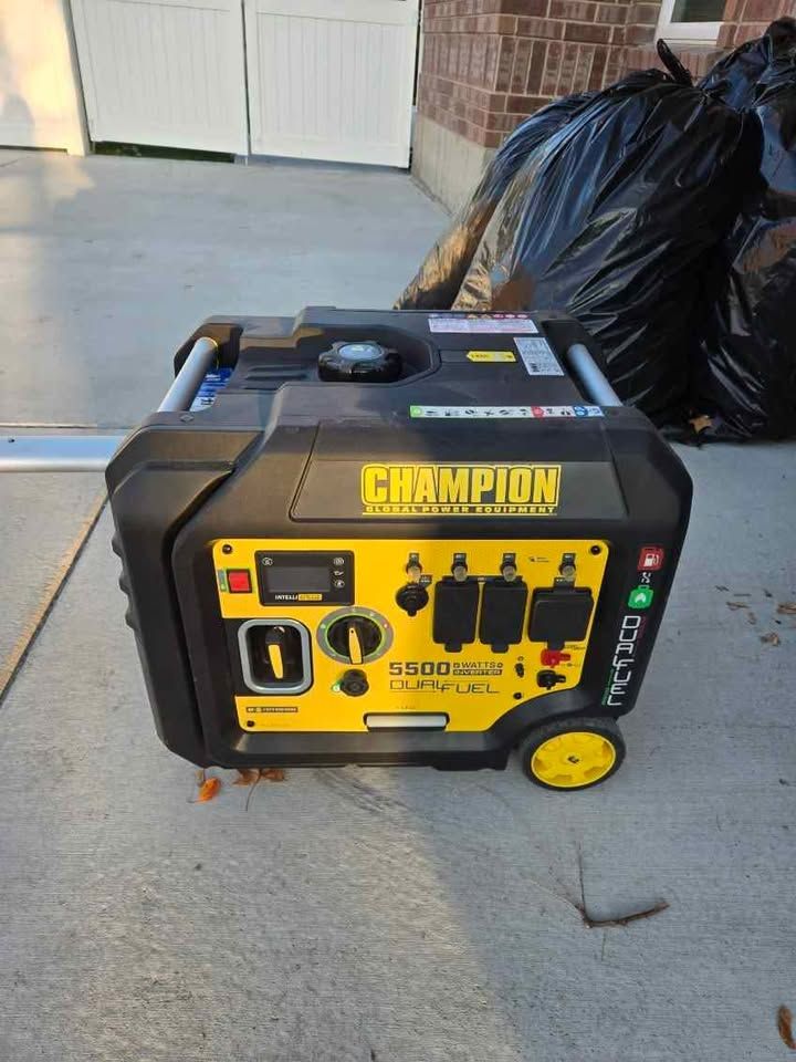 Champion Duel Fuel Inverter Generator Electric Start