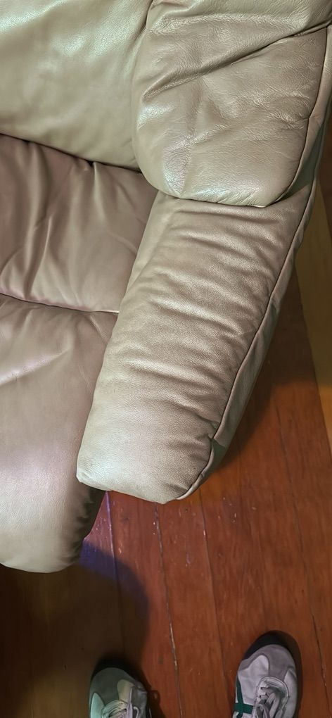 Main image 3
