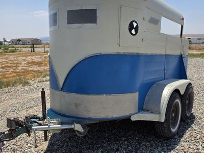 2 horse trailer - new floors!