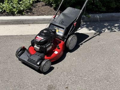 Troy-Bilt Self Propelled Lawn Mower Equipped With Honda Engine