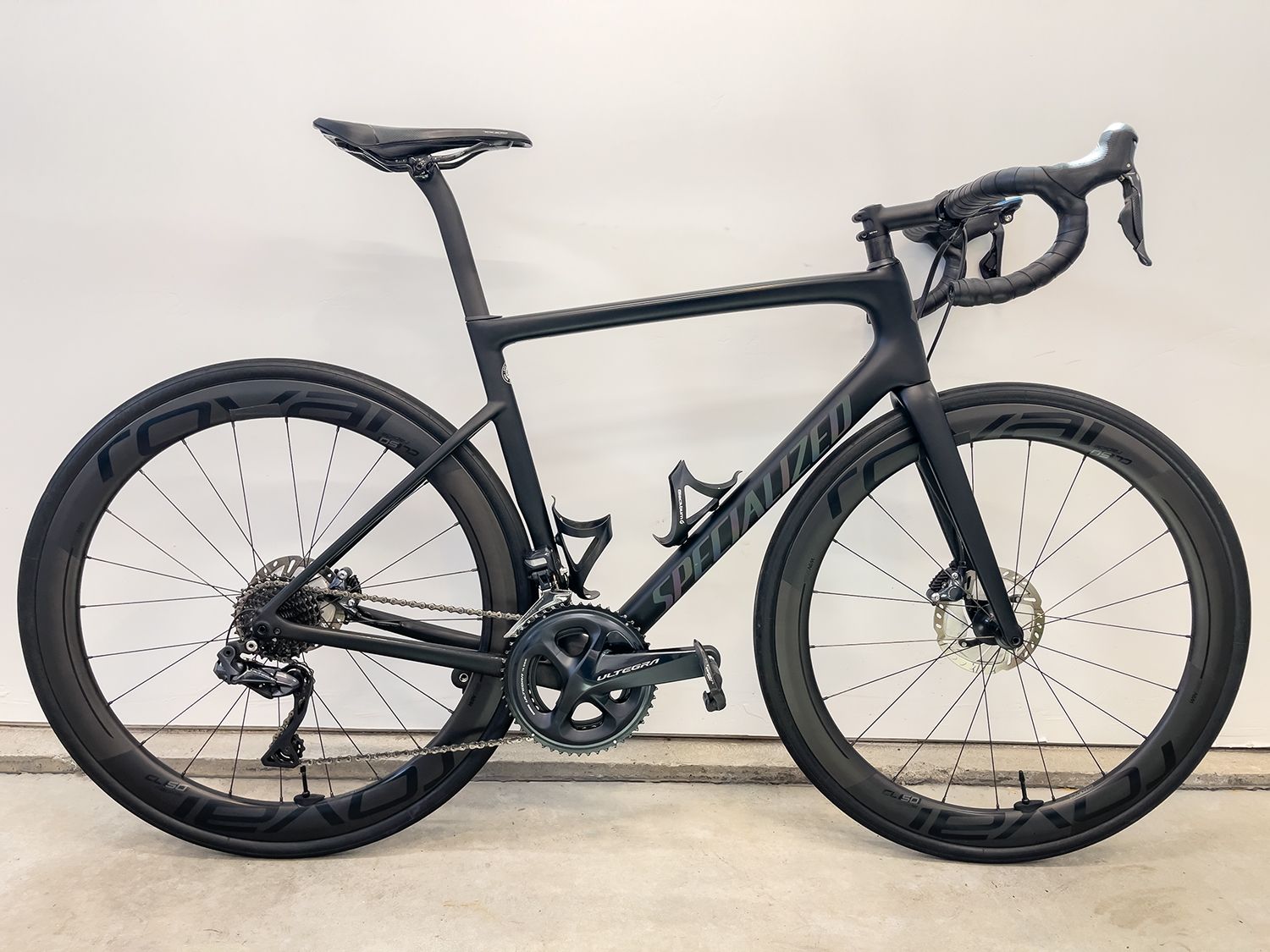 Specialized Tarmac Disc Pro Road Bike (SL6) - 56cm
