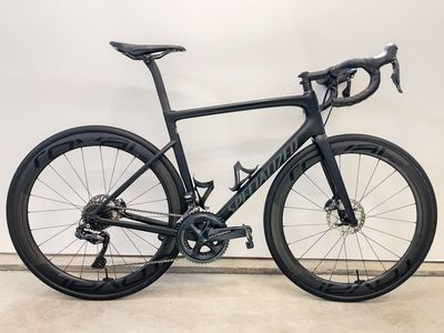 Specialized Tarmac Disc Pro Road Bike (SL6) - 56cm