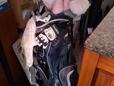 Black Golf Bag with left handed Clubs and Pink Pom Pom Headcovers - Full Set for Sale