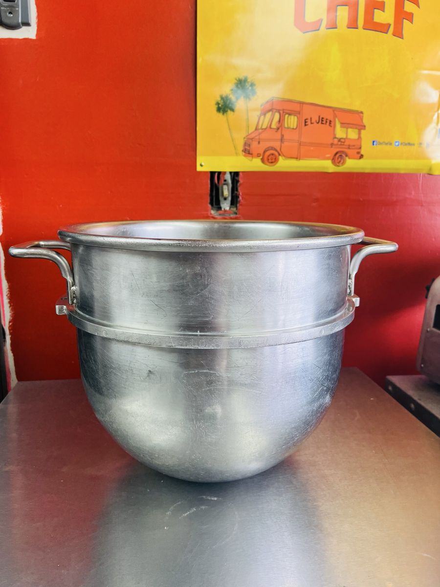 Hobart D300 30-Quart Mixer Bowl