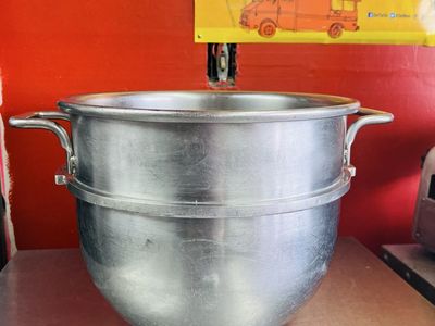 Hobart D300 30-Quart Mixer Bowl