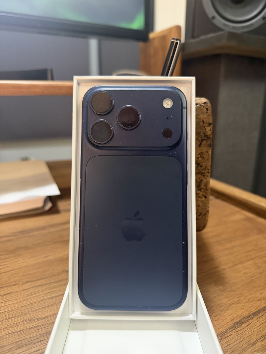 Iphone 17 Pro 512 - Unlocked