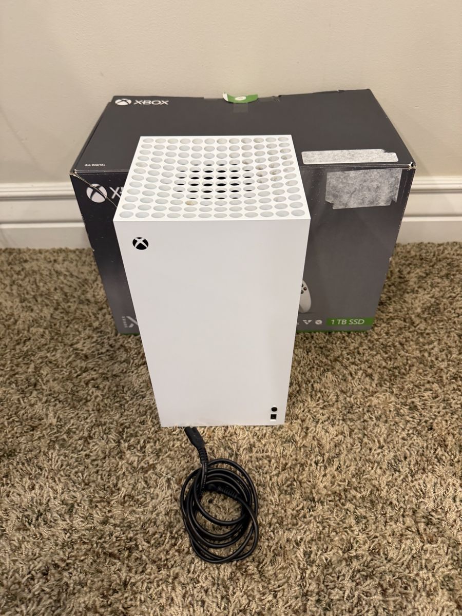 Xbox x like new 