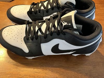 Jordan low 1 low TD football cleats size 13.5