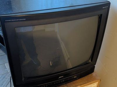 19" Color CRT TV - Zenith Sentry 2 - SJ7265BG - from 1991