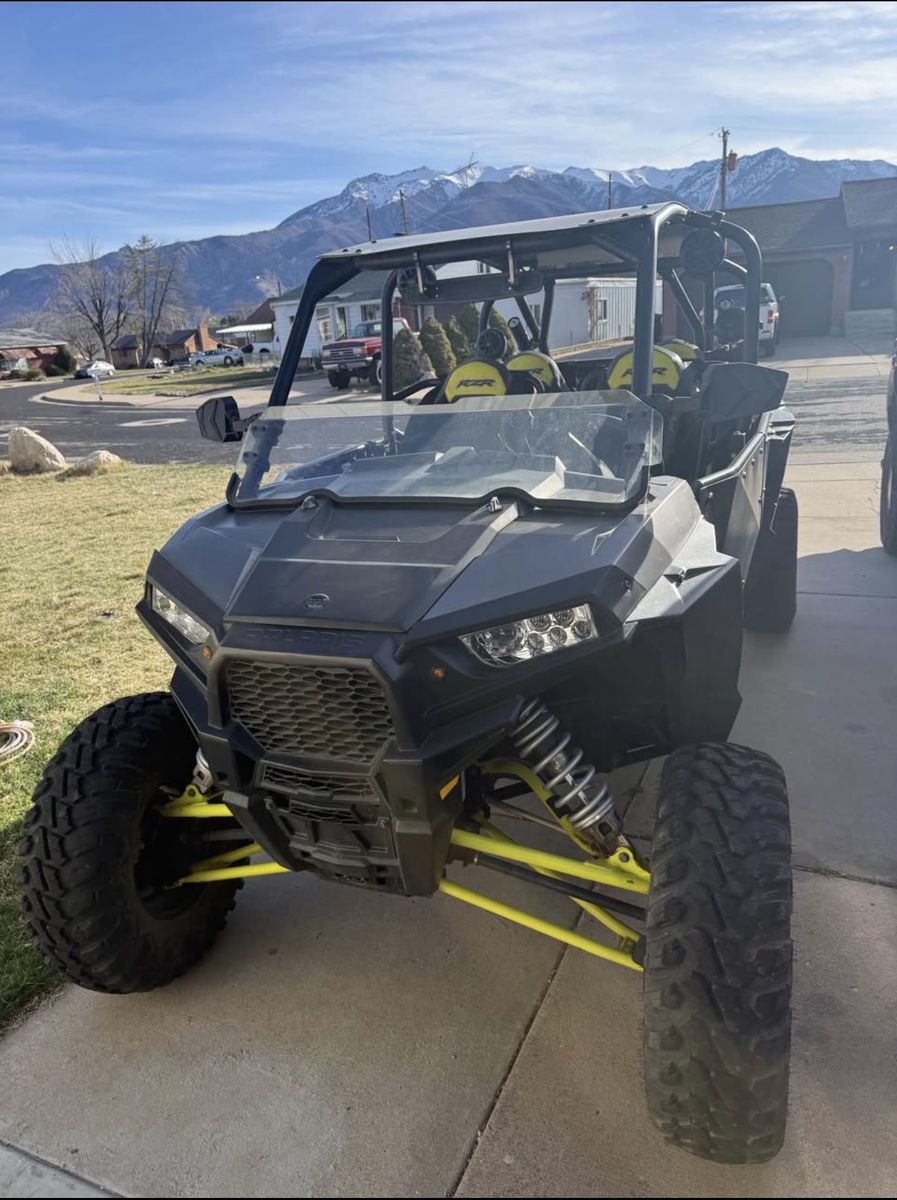 Polaris RZR XP4 1000