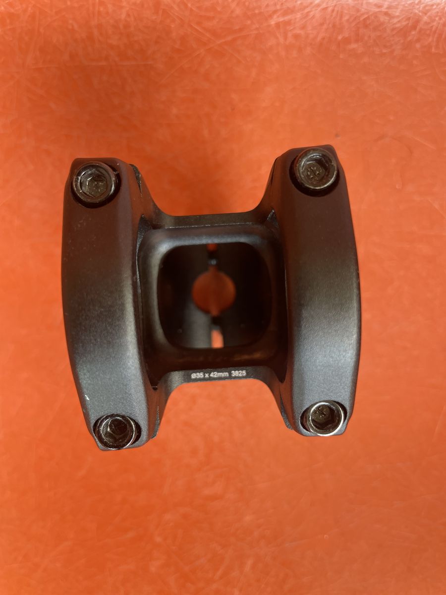 Main image 3