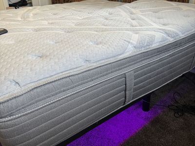 Adjustable bed base with Serta Roslyn Hybrid Euro Top Plush Twin-XL Mattress