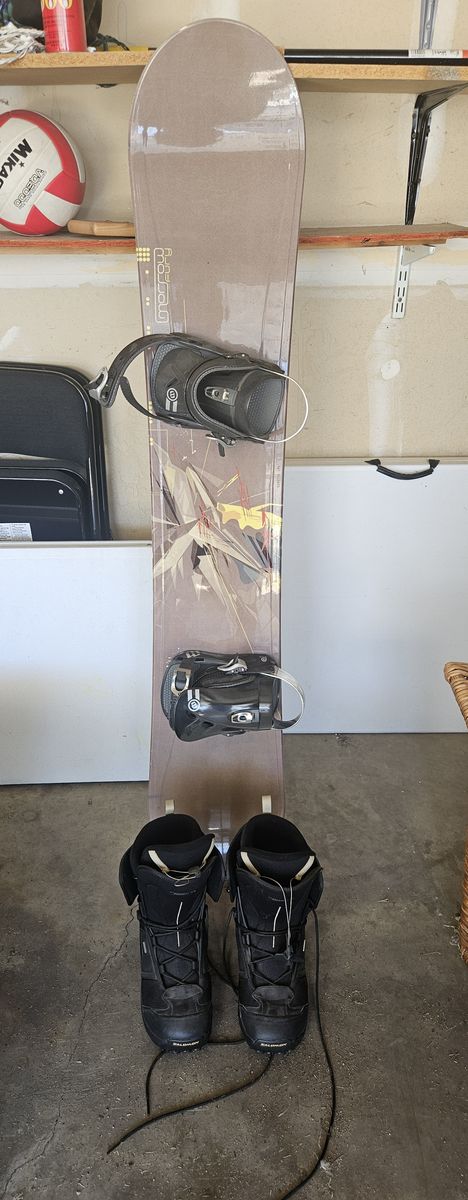 Morrow Fury 159cm Snowboard with Bindings and Boots - Used Snowboard Gear Set