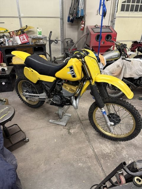1982 Yamaha YZ 490 Big Bore 2 Stroke Dirt Bike