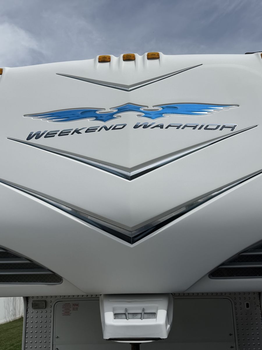 2009 Weekend Warrior CR3905