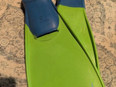 TRITAN Floating Swim Fins (Blue/Green) - Size 40-41 (US 7-9)